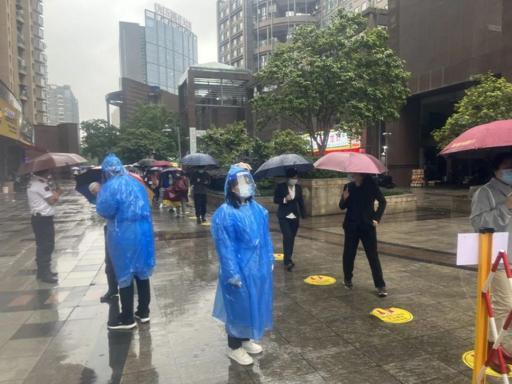 科信戰(zhàn)“疫”系列報(bào)道 | 抗“疫”一線黨旗揚(yáng)，志愿服務(wù)顯擔(dān)當(dāng)