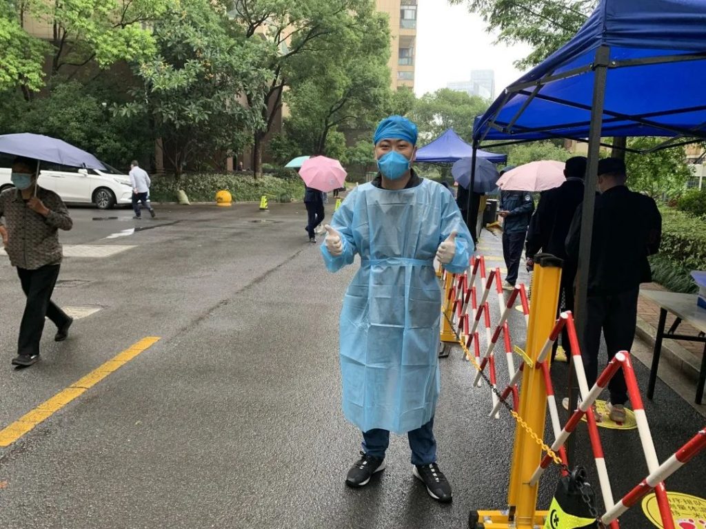 科信戰(zhàn)“疫”系列報(bào)道 | 抗“疫”一線黨旗揚(yáng)，志愿服務(wù)顯擔(dān)當(dāng)