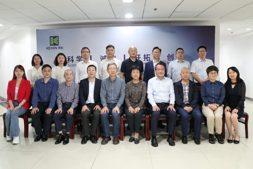 中價(jià)協(xié)、省造價(jià)站及協(xié)會(huì)、市造價(jià)站及協(xié)會(huì)領(lǐng)導(dǎo)一行蒞臨科信調(diào)研指導(dǎo)工作