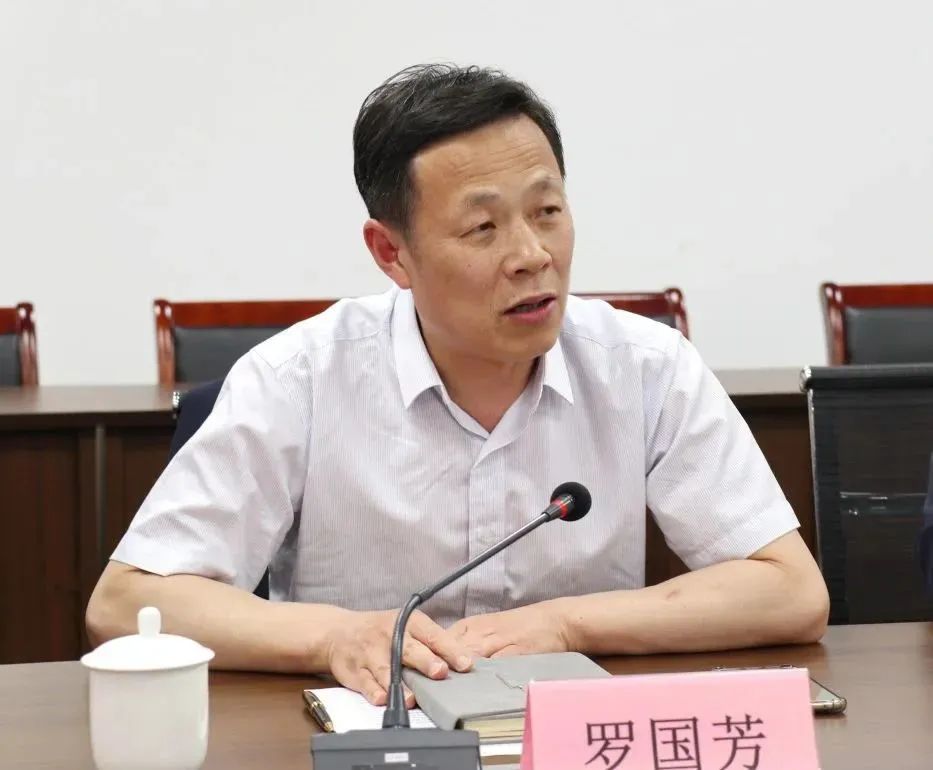 中價(jià)協(xié)、省造價(jià)站及協(xié)會(huì)、市造價(jià)站及協(xié)會(huì)領(lǐng)導(dǎo)一行蒞臨科信調(diào)研指導(dǎo)工作