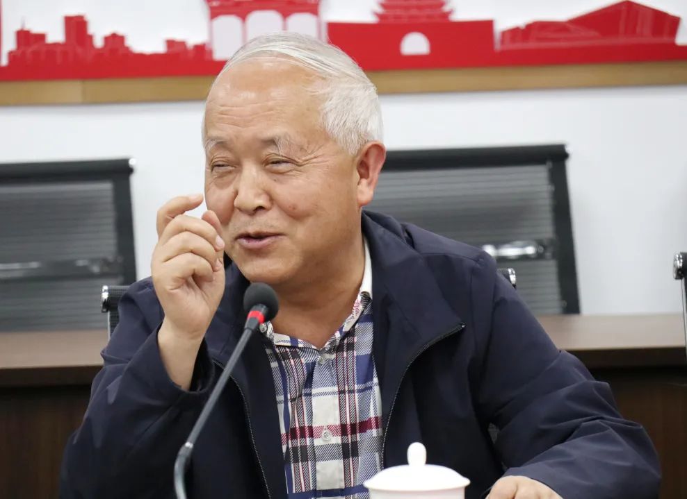 中價(jià)協(xié)、省造價(jià)站及協(xié)會(huì)、市造價(jià)站及協(xié)會(huì)領(lǐng)導(dǎo)一行蒞臨科信調(diào)研指導(dǎo)工作