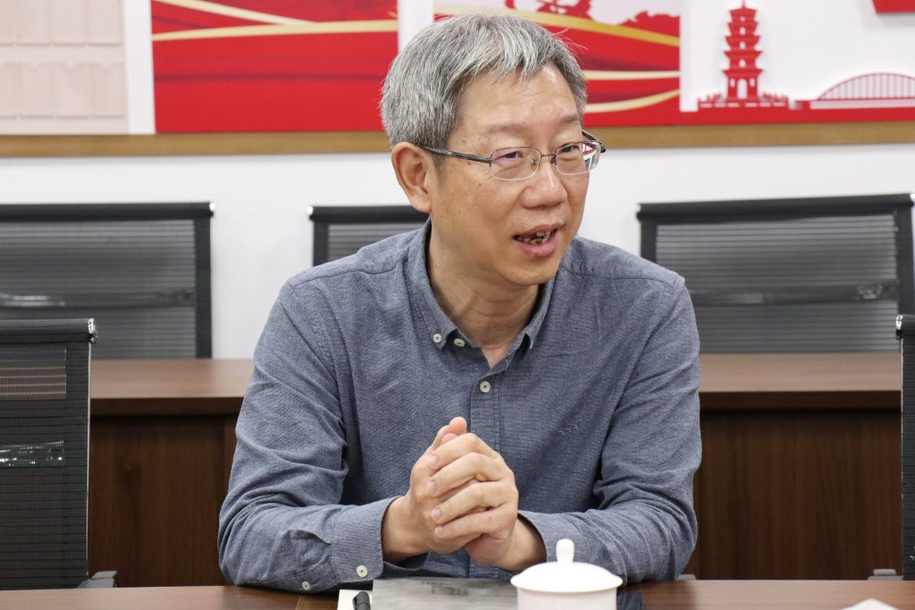 中價(jià)協(xié)、省造價(jià)站及協(xié)會(huì)、市造價(jià)站及協(xié)會(huì)領(lǐng)導(dǎo)一行蒞臨科信調(diào)研指導(dǎo)工作