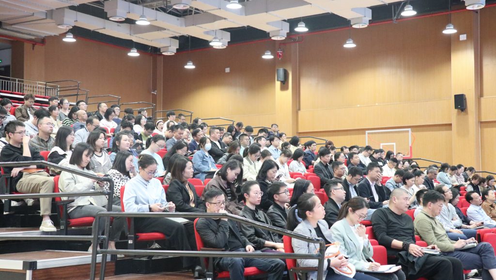 資訊動態(tài) | 明紀(jì)知法筑防線 廉潔自律樹新風(fēng)——科信組織員工參加新明街道“紀(jì)法聯(lián)動進(jìn)兩新”集中專題授課暨黨員輪訓(xùn)