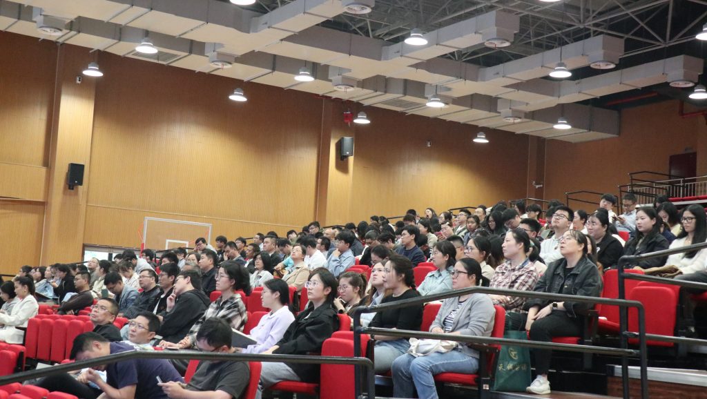 資訊動態(tài) | 明紀(jì)知法筑防線 廉潔自律樹新風(fēng)——科信組織員工參加新明街道“紀(jì)法聯(lián)動進(jìn)兩新”集中專題授課暨黨員輪訓(xùn)