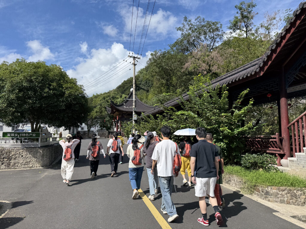 追尋紅色印記，汲取奮進力量 —— 科信聯(lián)合黨支部“循跡溯源學思想促踐行”主題黨日活動圓滿舉行